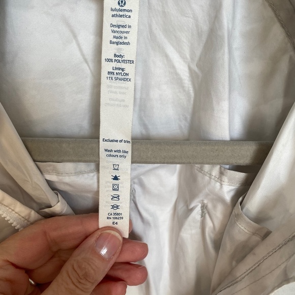 LULULEMON Miss Misty Jacket II, 2, White and Gray - Picture 16 of 16